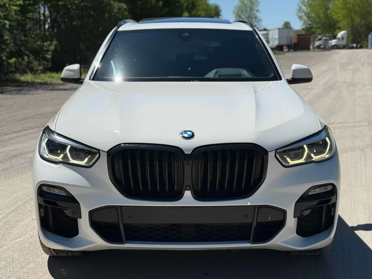 BMW X5 M50i/LASER/HARMAN KARDON/ОБДУХВАНЕ/ПАНОРАМА/360, снимка 2 - Автомобили и джипове - 54889887