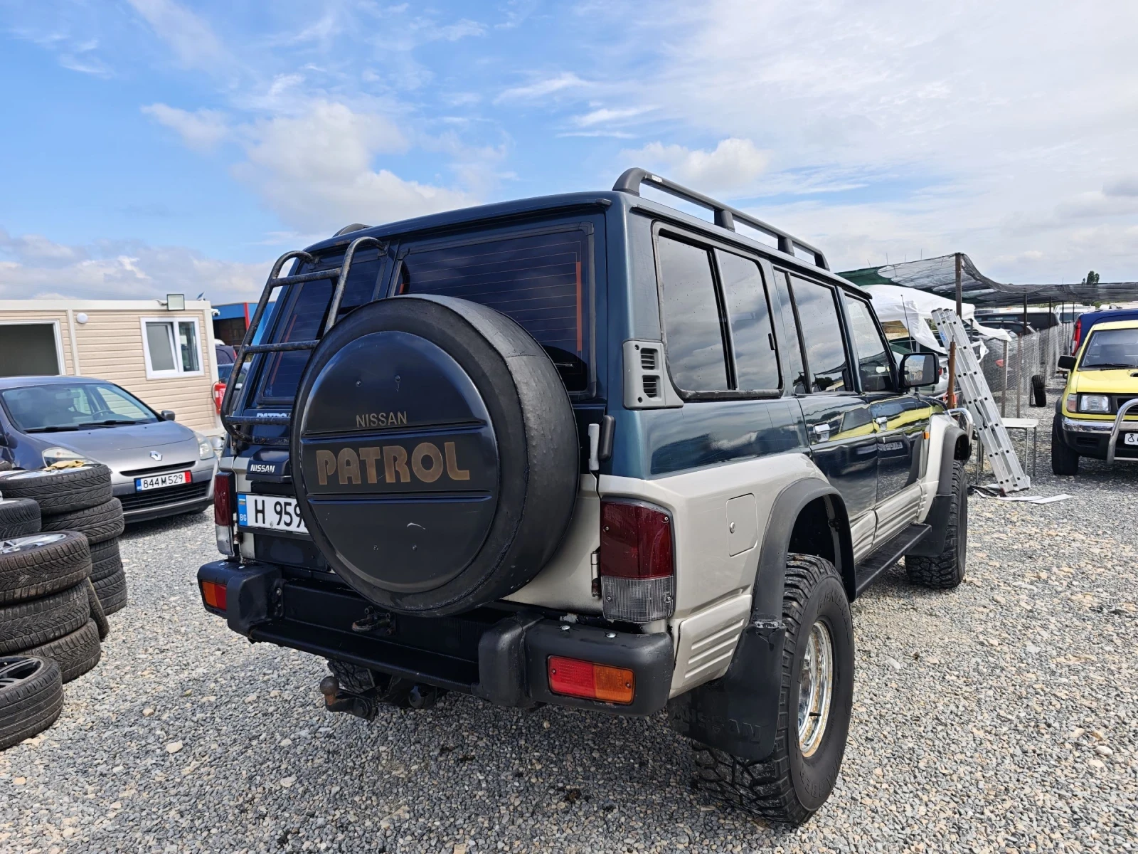 Nissan Patrol Nissan Patrol 7Местен, снимка 5 - Автомобили и джипове - 54899538