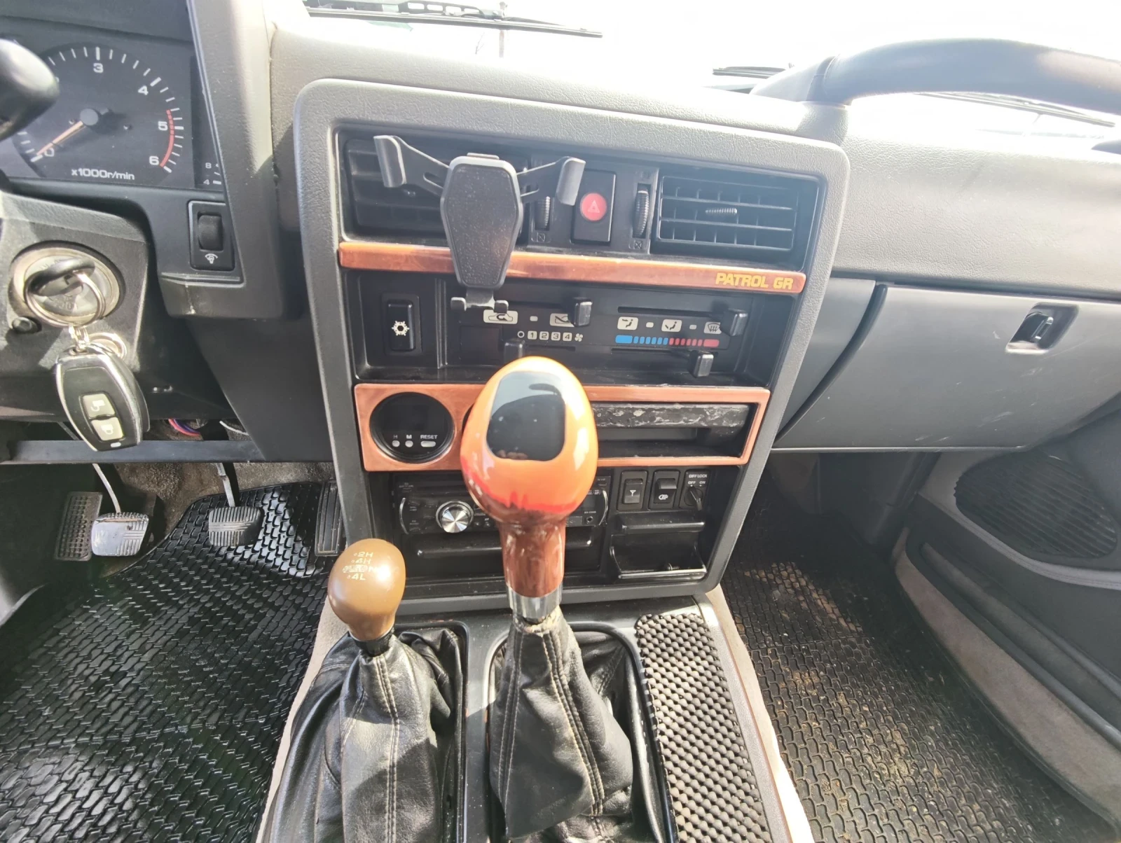 Nissan Patrol Nissan Patrol 7Местен, снимка 13 - Автомобили и джипове - 54899538