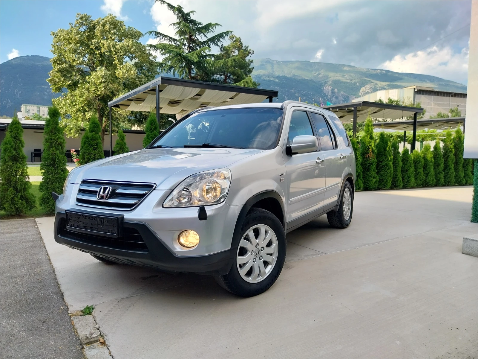 Honda Cr-v 2.0i -VTEC * НАВИ* 4X4- * ТЕГЛИЧ * ФЕЙСЛИФТ 