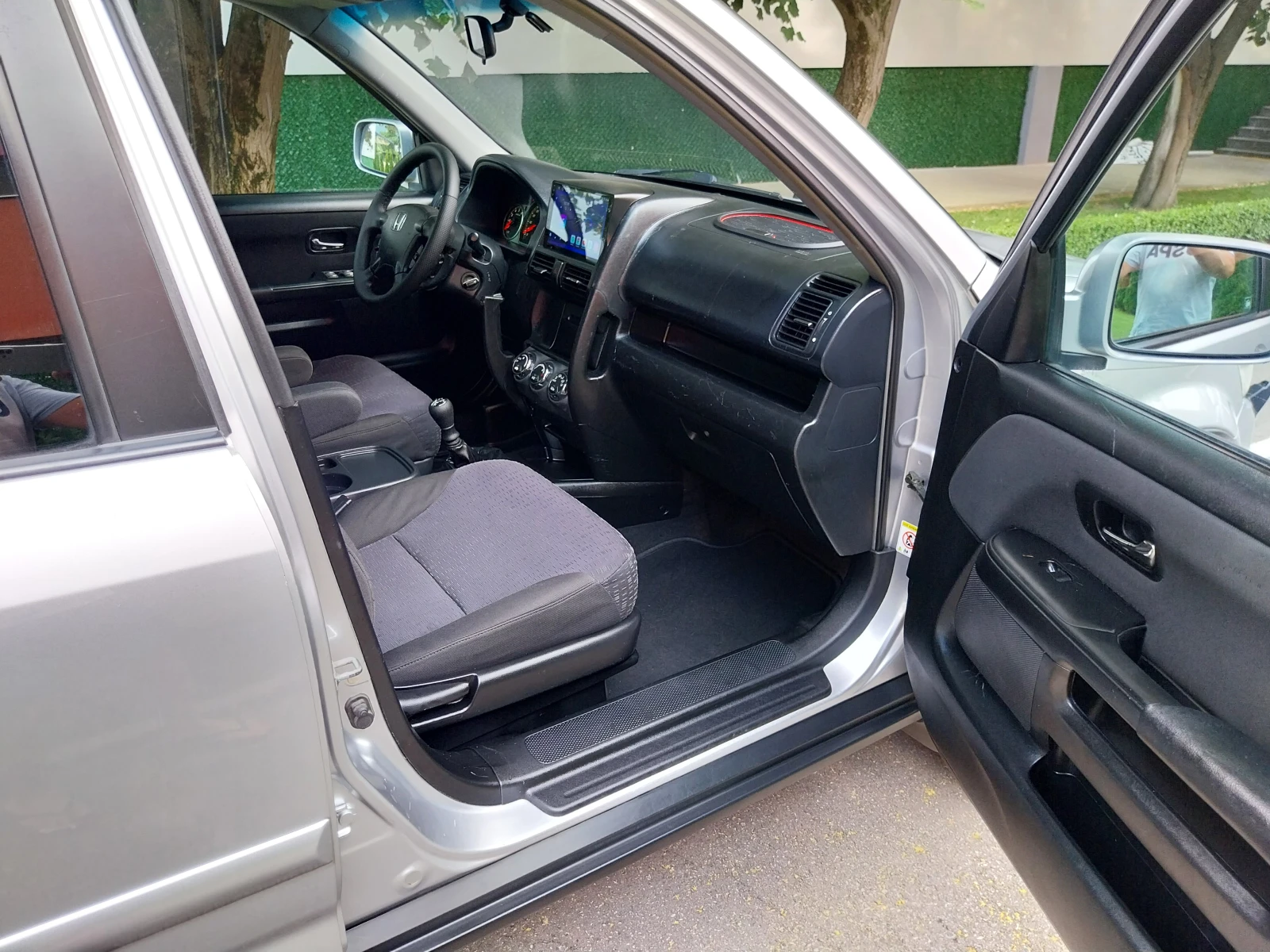 Honda Cr-v 2.0i -VTEC * НАВИ* 4X4- * ТЕГЛИЧ * ФЕЙСЛИФТ , снимка 11 - Автомобили и джипове - 55002775