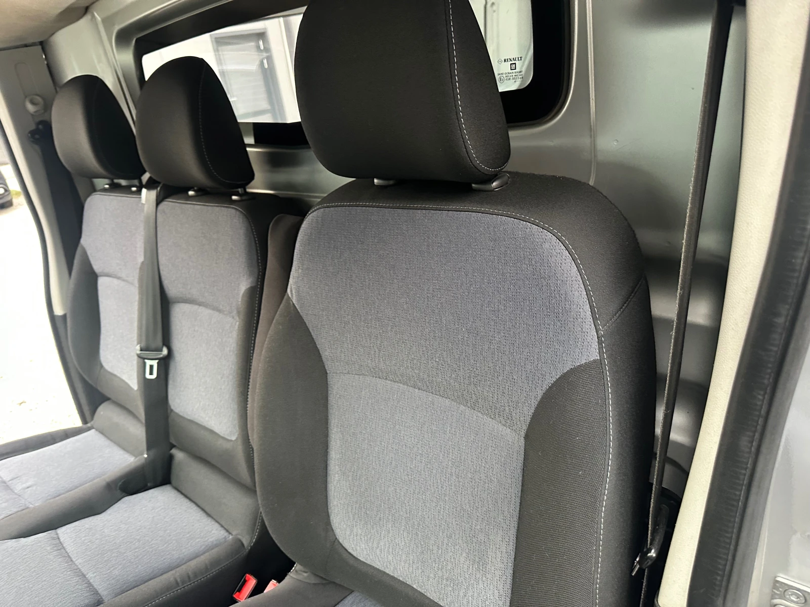 Opel Vivaro DIESEL* TOP* KLIMATIK* EVRO5 | Mobile.bg   12