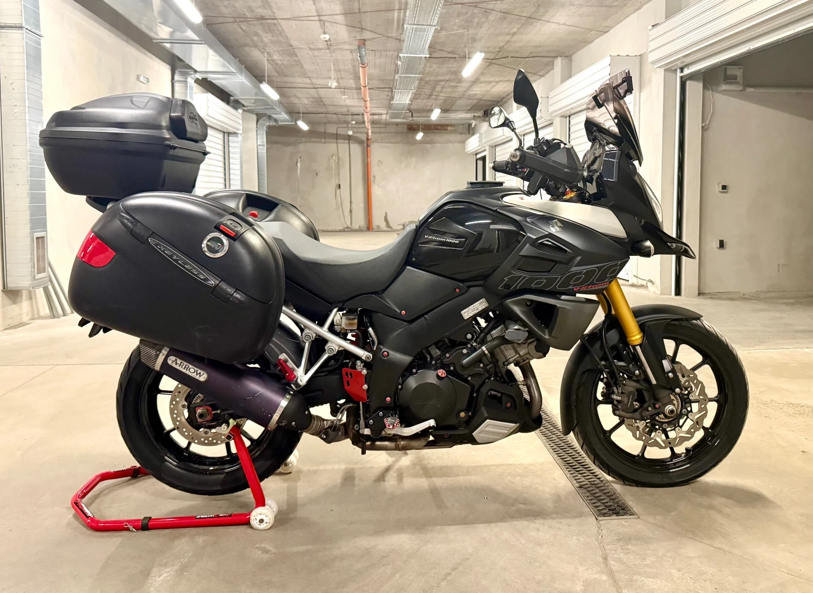 Suzuki V-strom Като нов, снимка 3 - Мотоциклети и мототехника - 54308304