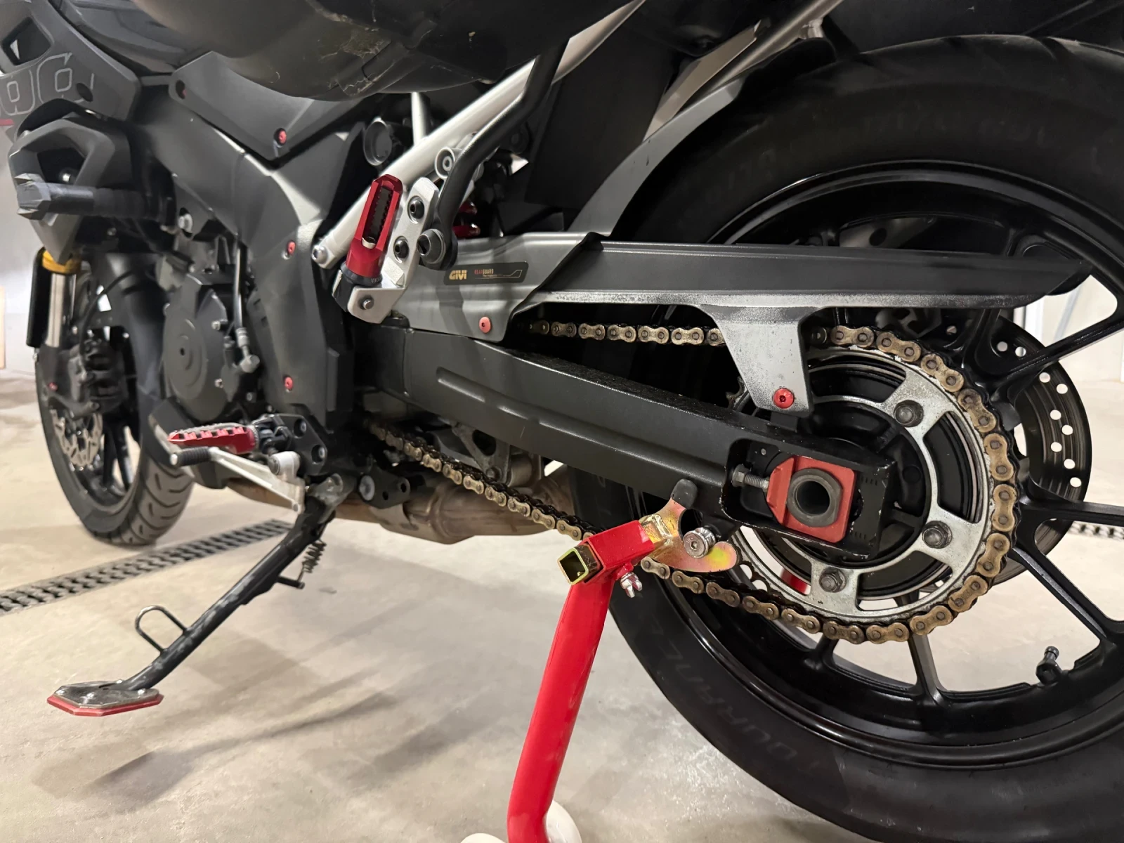 Suzuki V-strom Като нов, снимка 14 - Мотоциклети и мототехника - 54308304