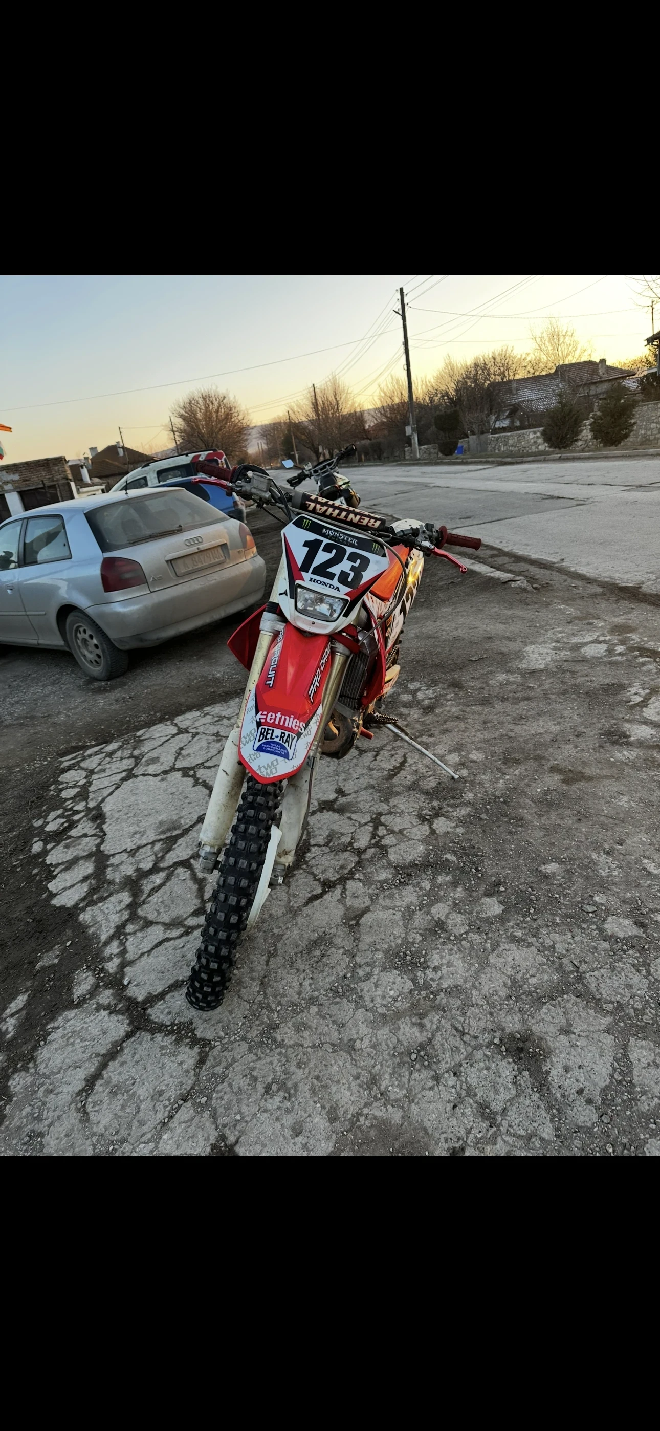 Honda Crf R, снимка 3 - Мотоциклети и мототехника - 55999422