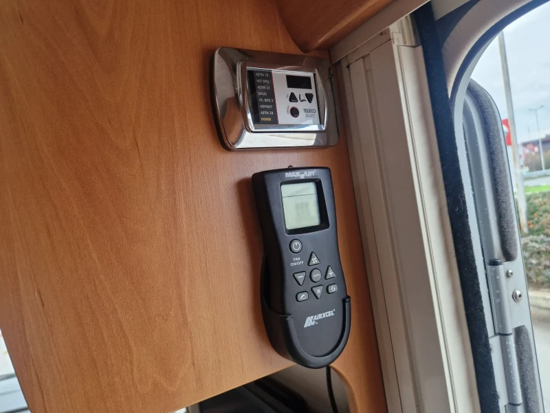 Кемпер HYMER / ERIBA Ех 562, снимка 7 - Каравани и кемпери - 52520766