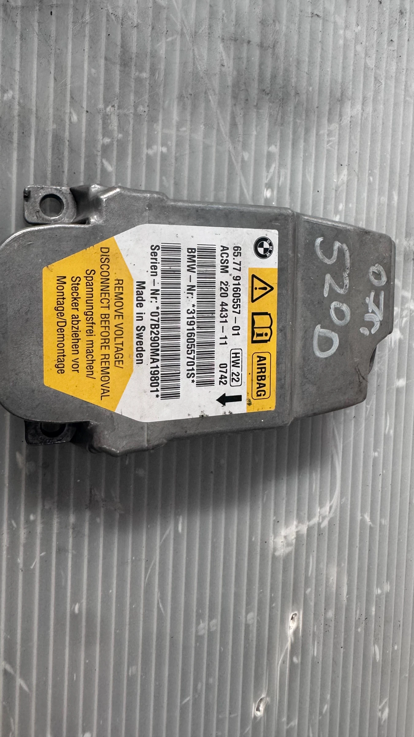 Airbag  /  /  a BMW 520 - 65.779160557-01 / 2204431-11 | Mobile.bg   2