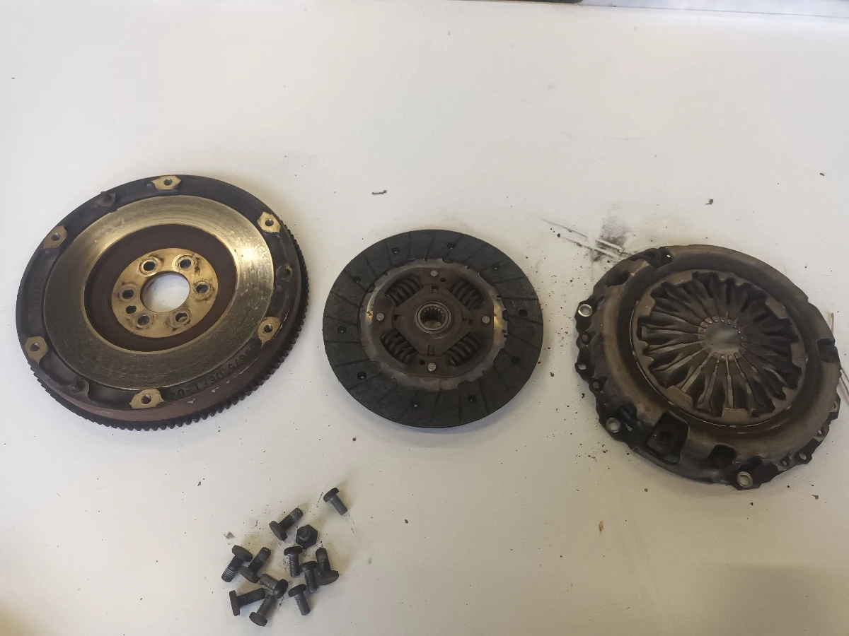 ������� ������� �3 1.6� | Mobile.bg � ����������� 1