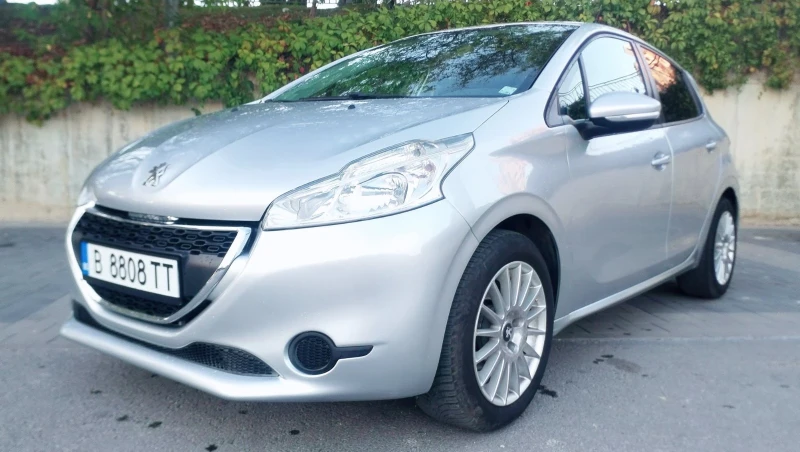 Peugeot 208, снимка 2 - Автомобили и джипове - 46877962