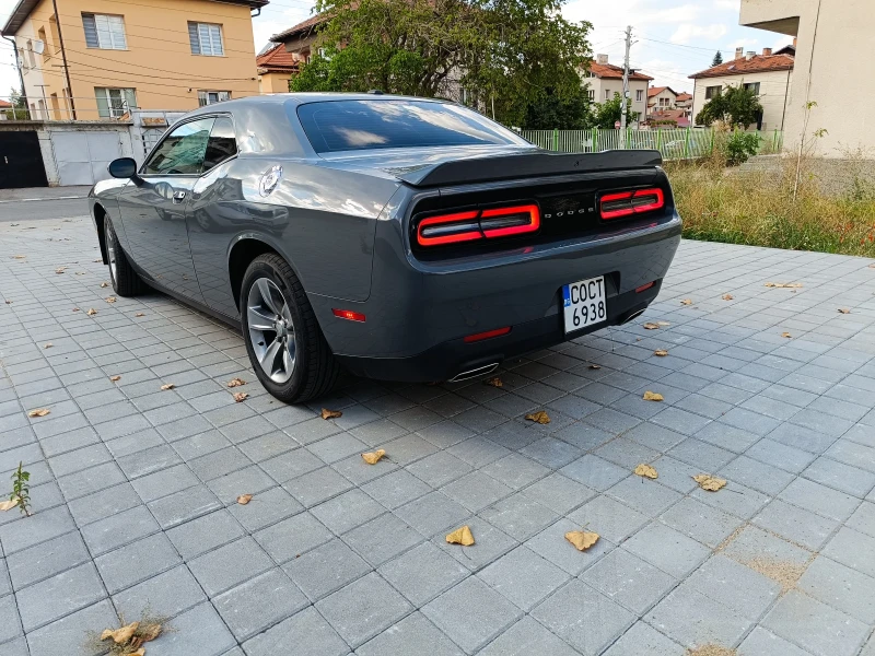 Dodge Challenger Sxt, снимка 16 - Автомобили и джипове - 47401086