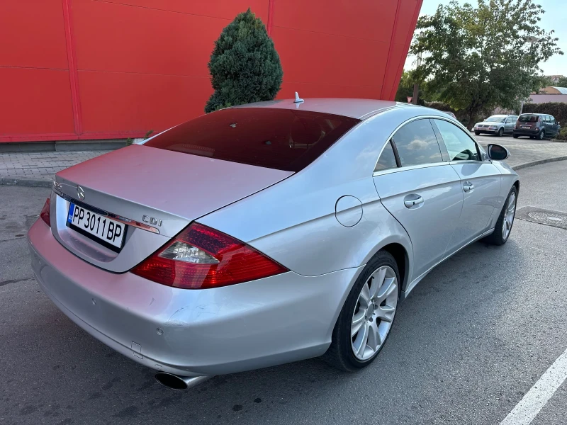 Mercedes-Benz CLS 320 3.0CDI* 7G* NAVI* , снимка 4 - Автомобили и джипове - 47286945