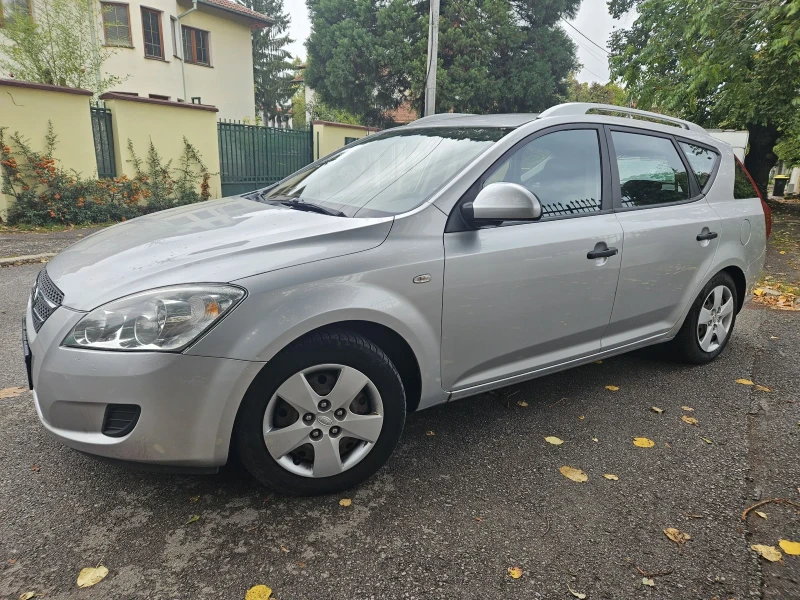 Kia Ceed 1, 6 CRDi   GERMANY , снимка 3 - Автомобили и джипове - 47559003