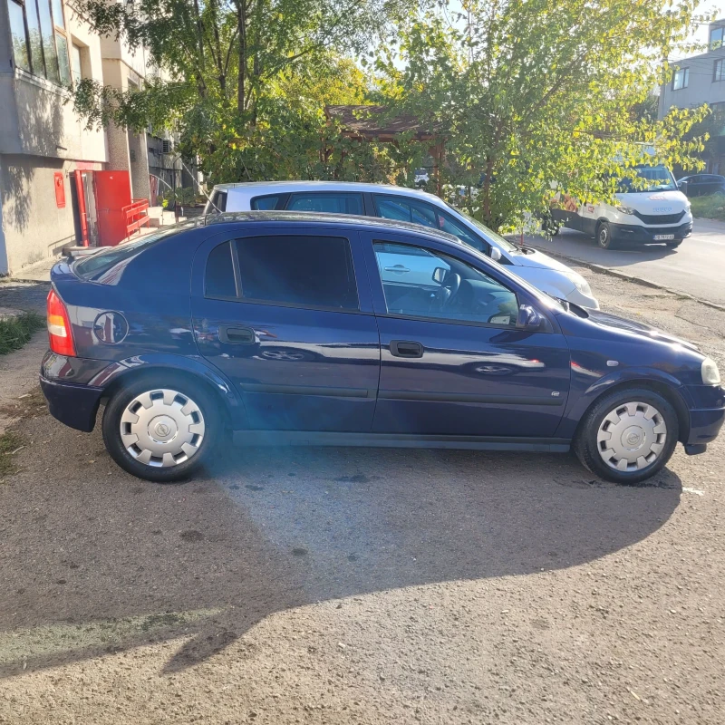 Opel Astra, снимка 3 - Автомобили и джипове - 47792217