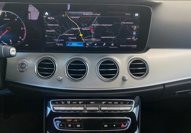 Mercedes-Benz E 200 * d* AVANTGARDE* LED* NAVI* CAM* CARPLAY* , снимка 7 - Автомобили и джипове - 48203241