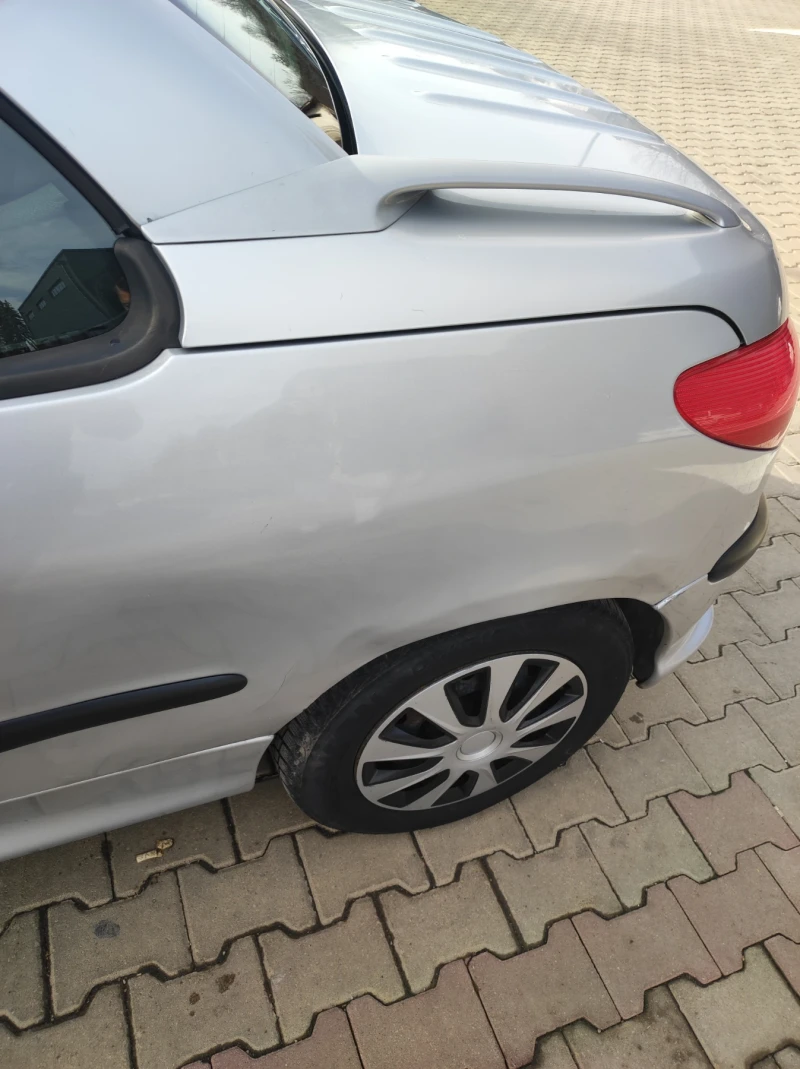 Peugeot 206 cc, снимка 6 - Автомобили и джипове - 49090730