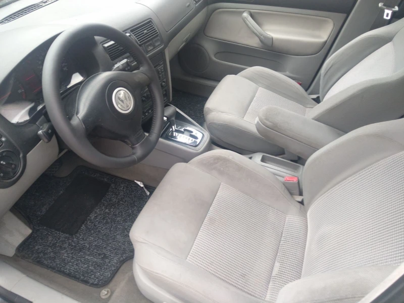 VW Golf IV - 1.9TDi automatic!!!, снимка 10 - Автомобили и джипове - 49189831