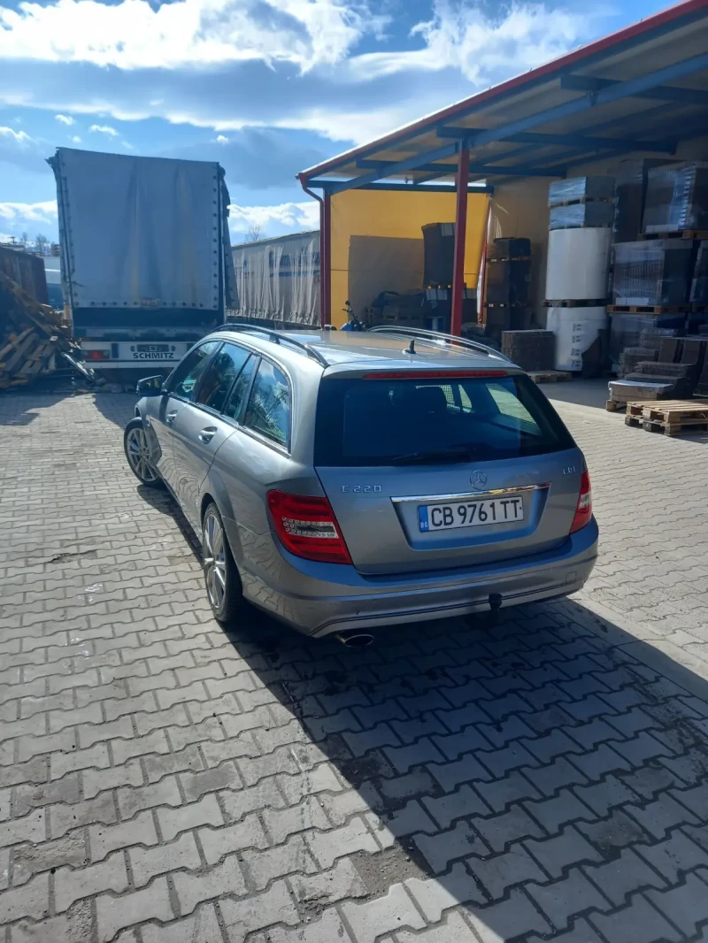 Mercedes-Benz C 220, снимка 5 - Автомобили и джипове - 49231996