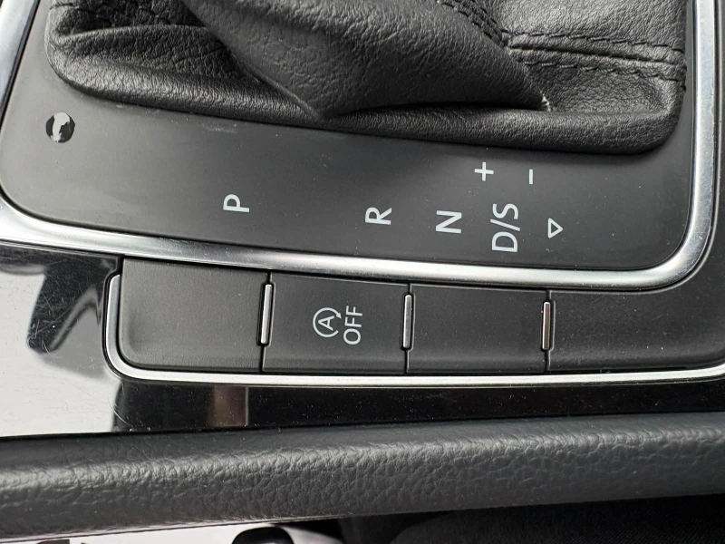 VW Golf 1.4TGI ЛИЗИНГ БЕЗ ДОКАЗАН ДОХОД* БАРТЕР, снимка 12 - Автомобили и джипове - 52877638