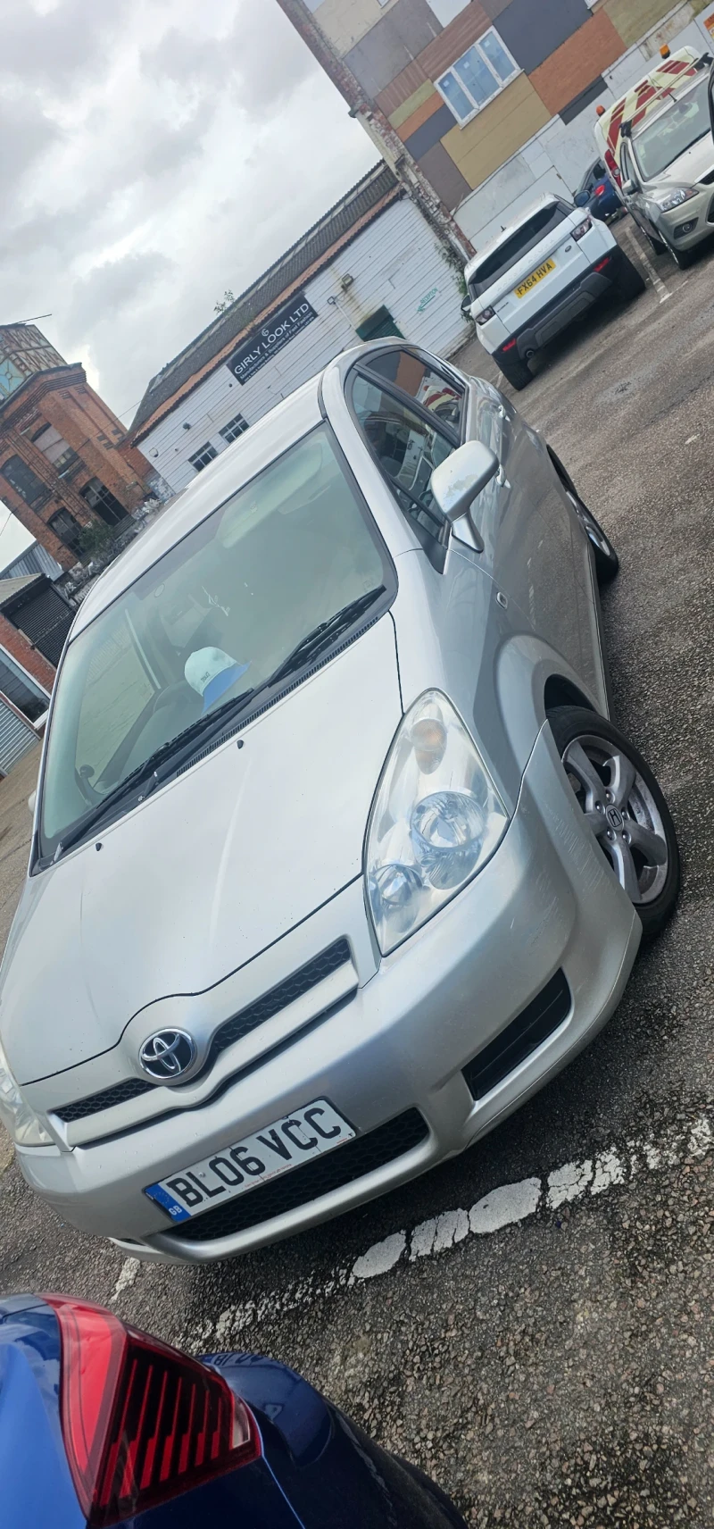 Toyota Corolla verso, снимка 6 - Автомобили и джипове - 53215641