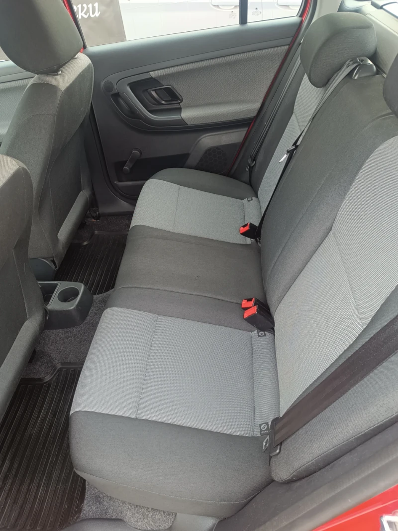 Skoda Fabia 1, 2i, ПЕРФЕКТНА, ЛИЗИНГ , снимка 14 - Автомобили и джипове - 53238946