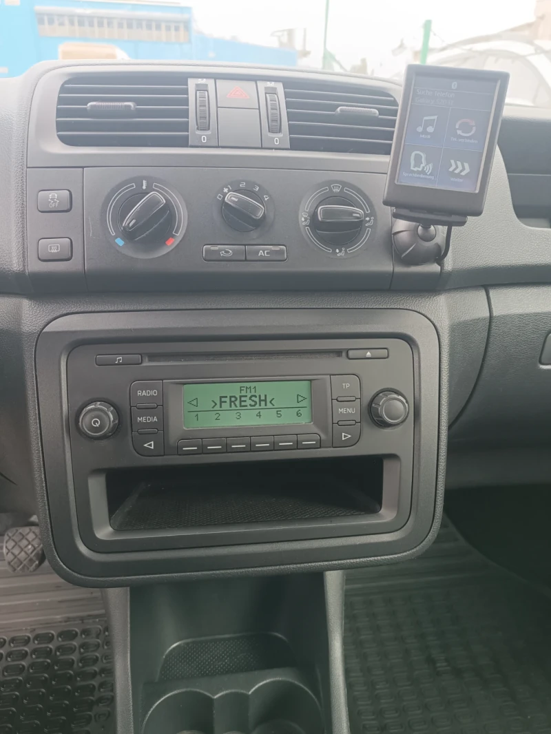 Skoda Fabia 1, 2i, ПЕРФЕКТНА, ЛИЗИНГ , снимка 13 - Автомобили и джипове - 53238946