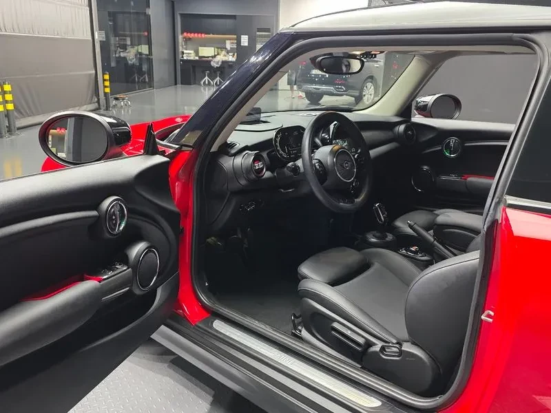 Mini Cooper High 3Rd Generation, снимка 10 - Автомобили и джипове - 55936828