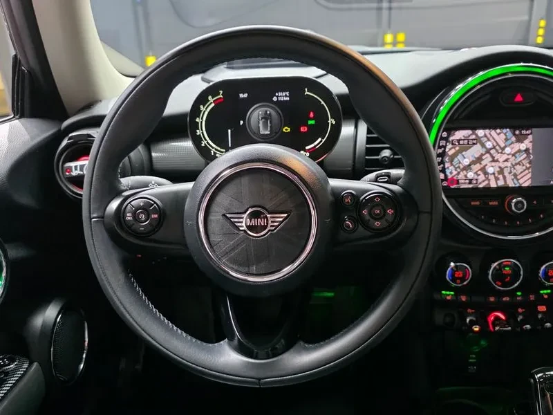 Mini Cooper High 3Rd Generation, снимка 13 - Автомобили и джипове - 55936828