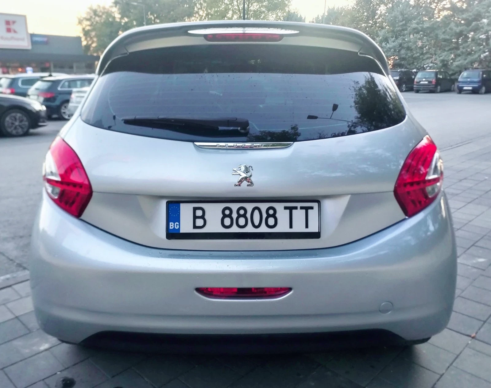 Peugeot 208  - изображение 8