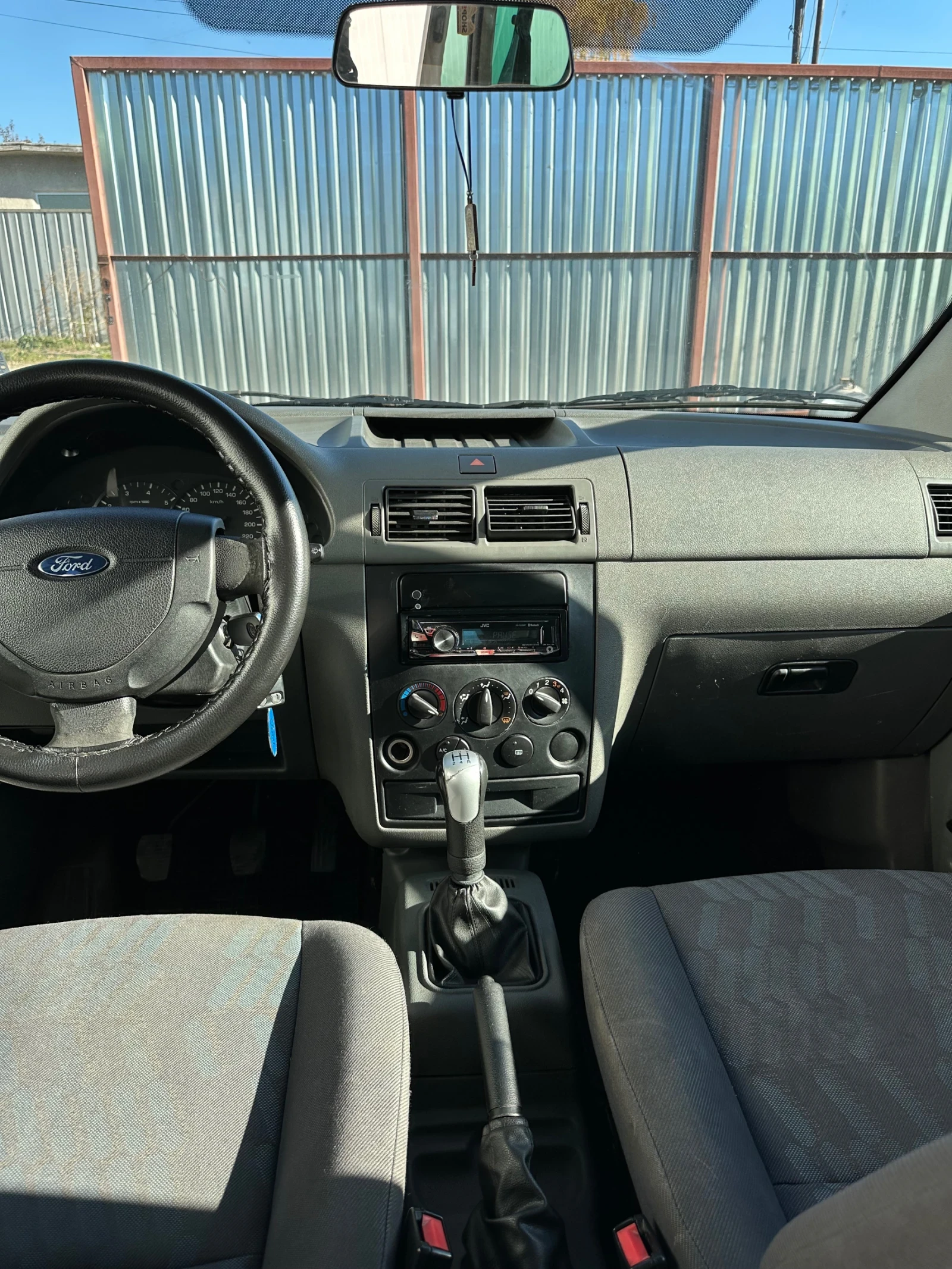 Ford Connect 1.8 TDCI - изображение 4