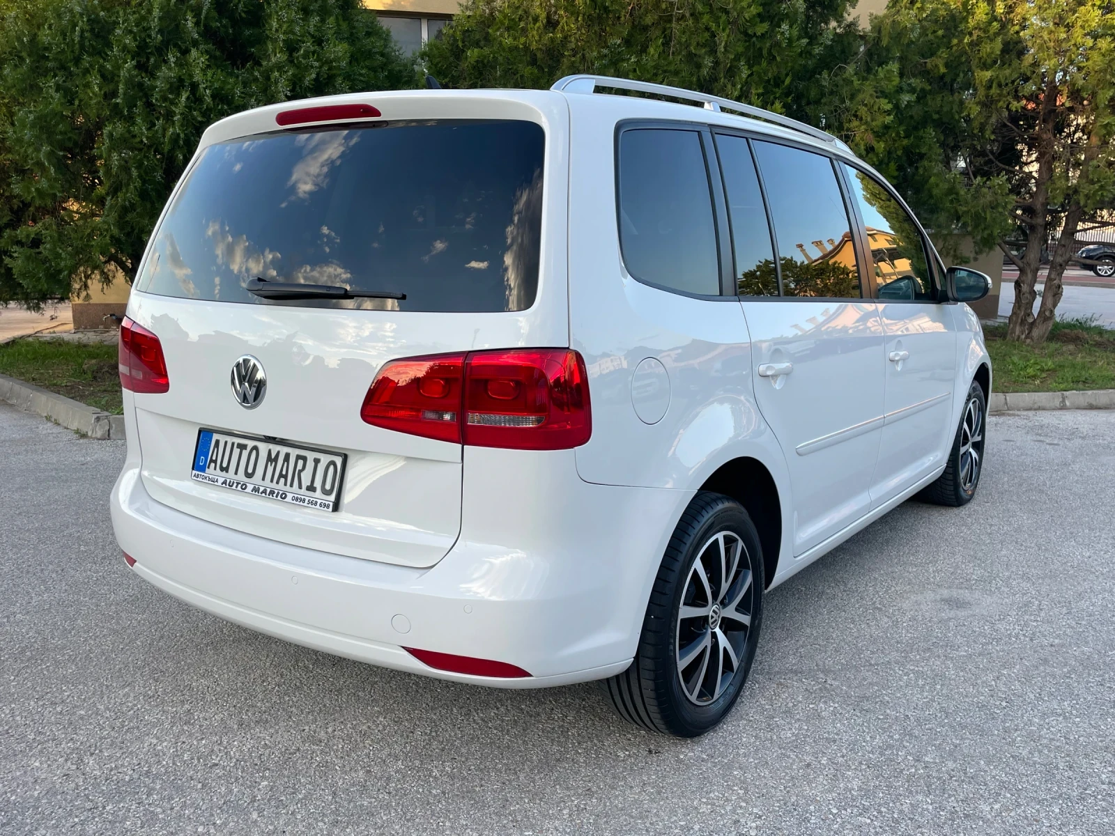 VW Touran 2.0TDI 140к.с. HIGHLINE FULL 7 МЕСТА - изображение 5