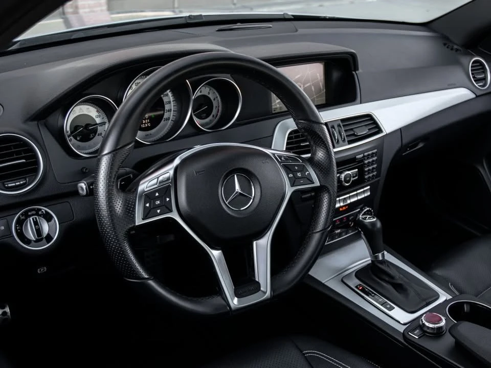 Mercedes-Benz C 250 AMG PACK * * CARFAX * * АВТОКРЕДИТ * *  - изображение 4