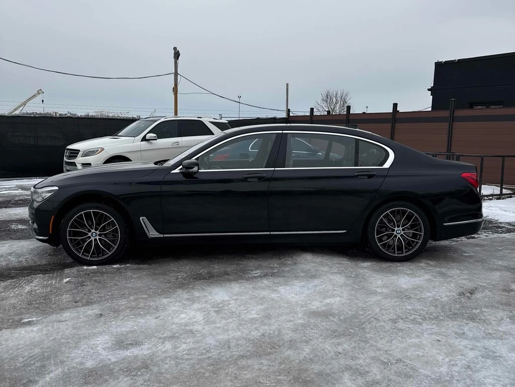 BMW 750 * 750Li xDrive Sedan * CARFAX * ��� ������������ � | Mobile.bg � ����������� 2