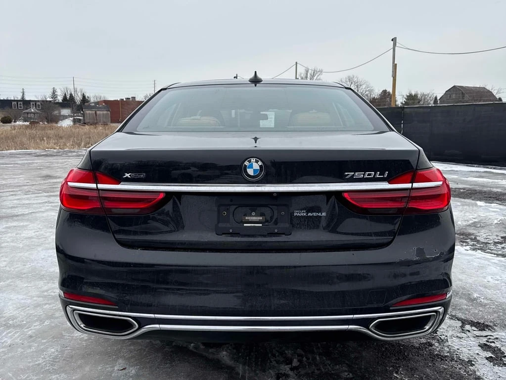 BMW 750 * 750Li xDrive Sedan * CARFAX * ��� ������������ � | Mobile.bg � ����������� 5