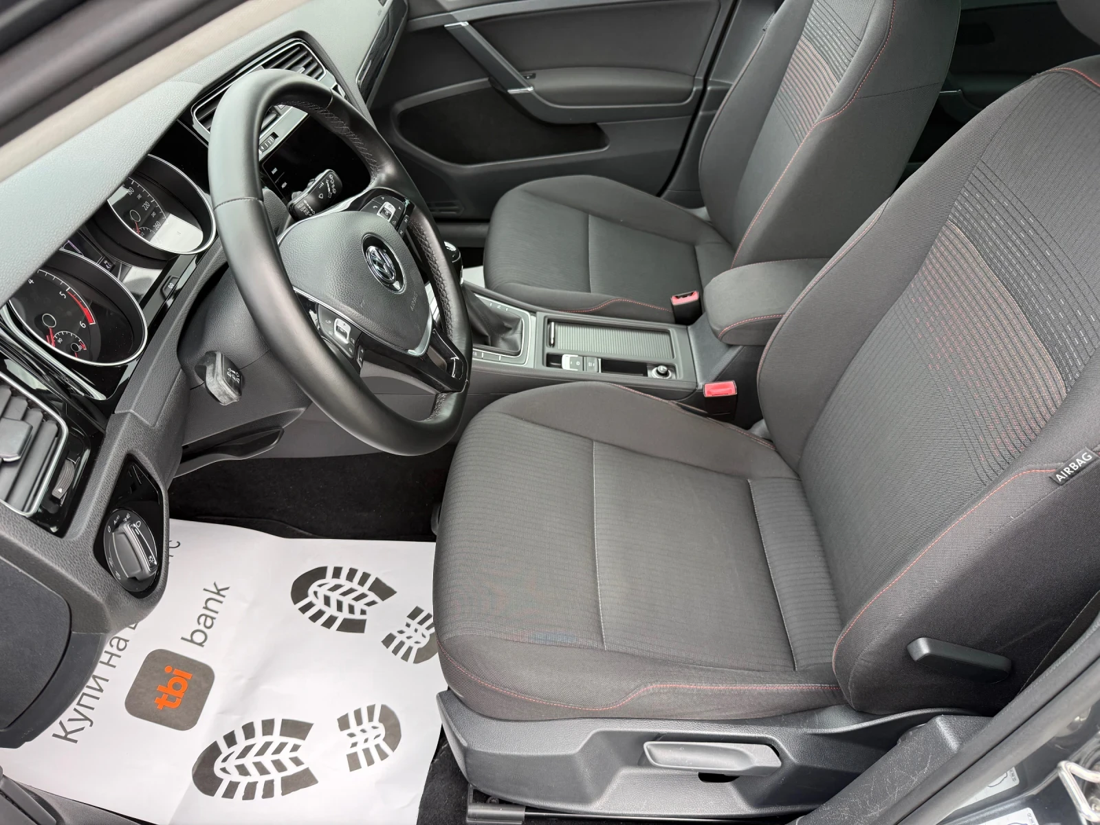 VW Golf (KATO НОВА), снимка 11 - Автомобили и джипове - 53901841