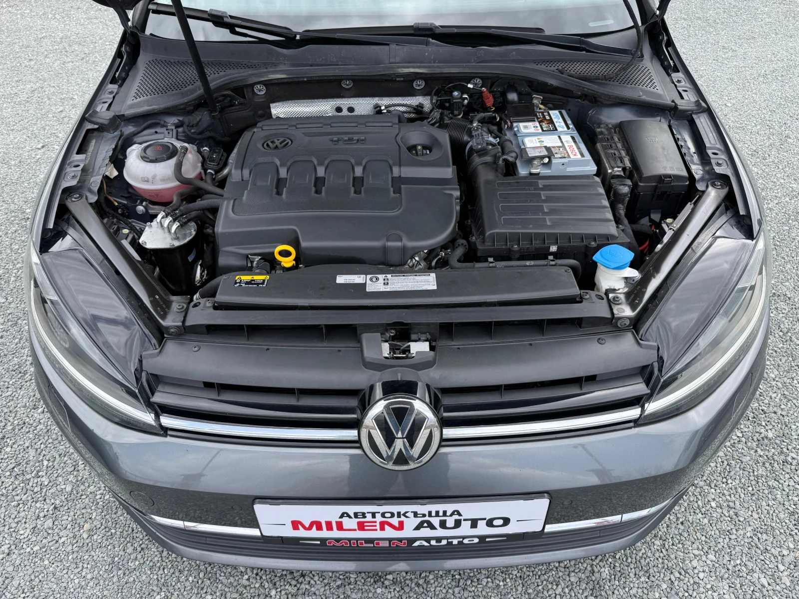 VW Golf (KATO НОВА), снимка 17 - Автомобили и джипове - 53901841