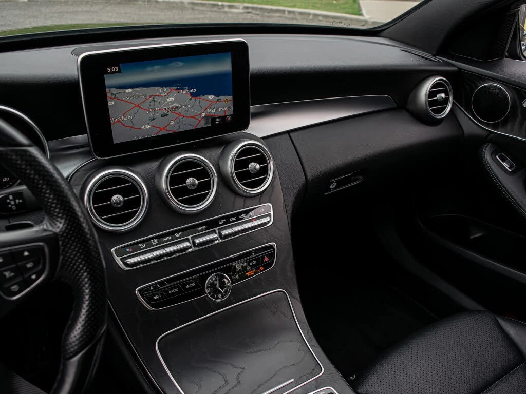 Mercedes-Benz C 300 4MATIC* АвтоКредит* (ЦЕНА ДО БГ), снимка 5 - Автомобили и джипове - 54208775