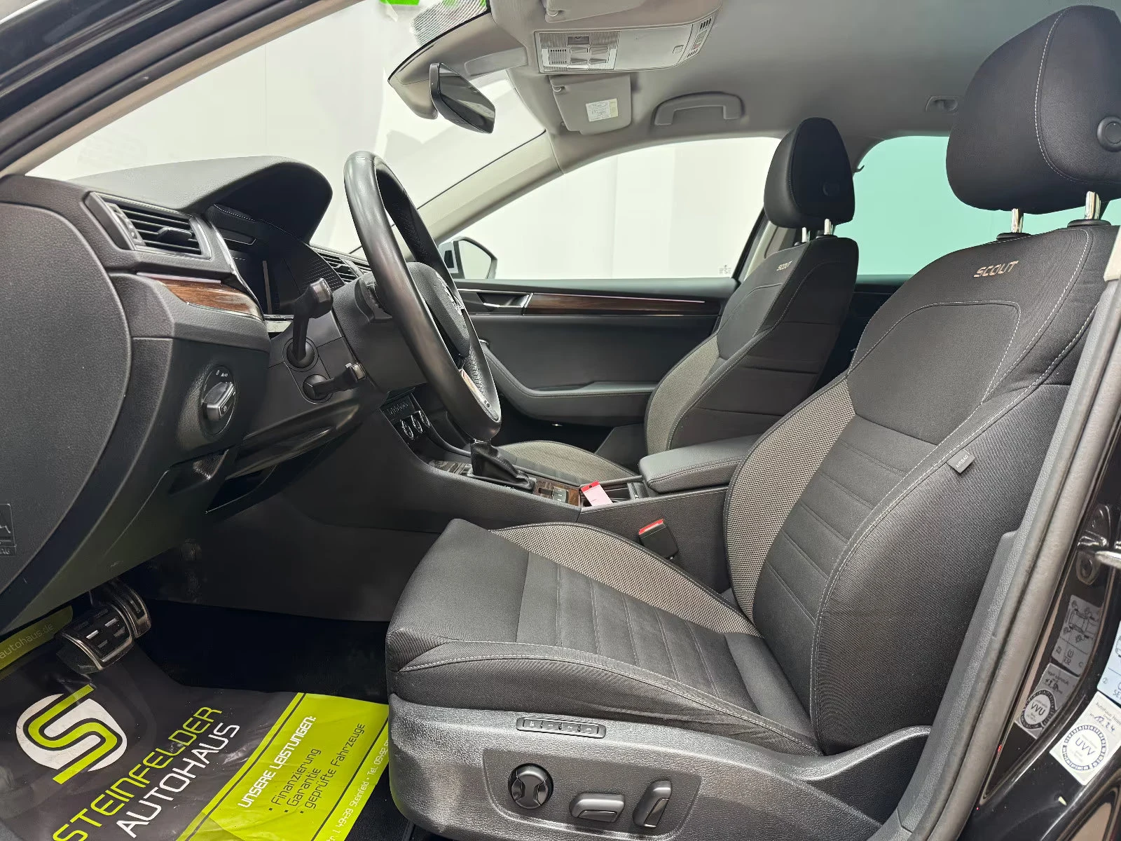Skoda Superb SCOUT/190HP/4X4/MATRIX/CAM/MEM/319z, снимка 10 - Автомобили и джипове - 54270445