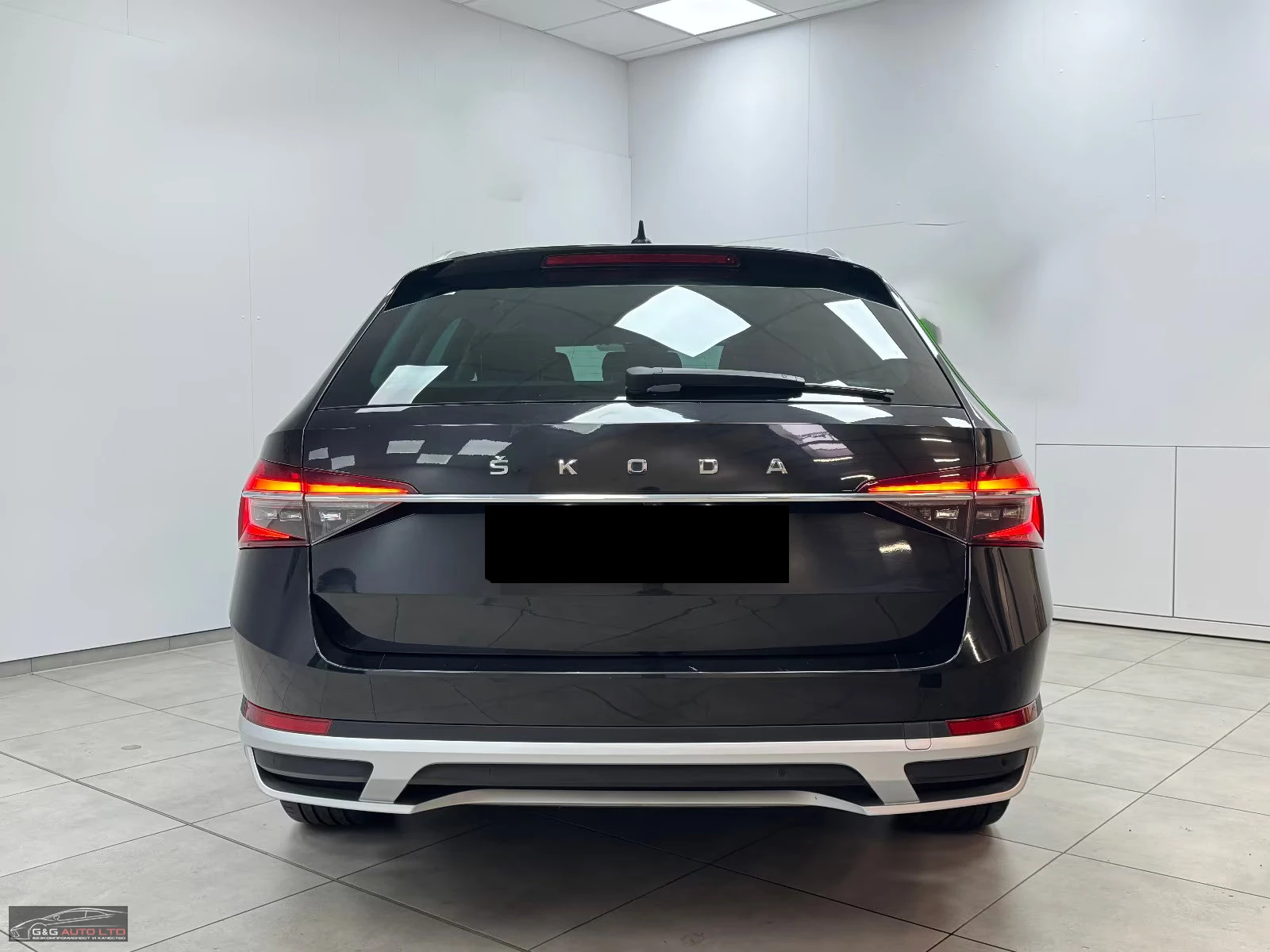 Skoda Superb SCOUT/190HP/4X4/MATRIX/CAM/MEM/319z, снимка 8 - Автомобили и джипове - 54270445