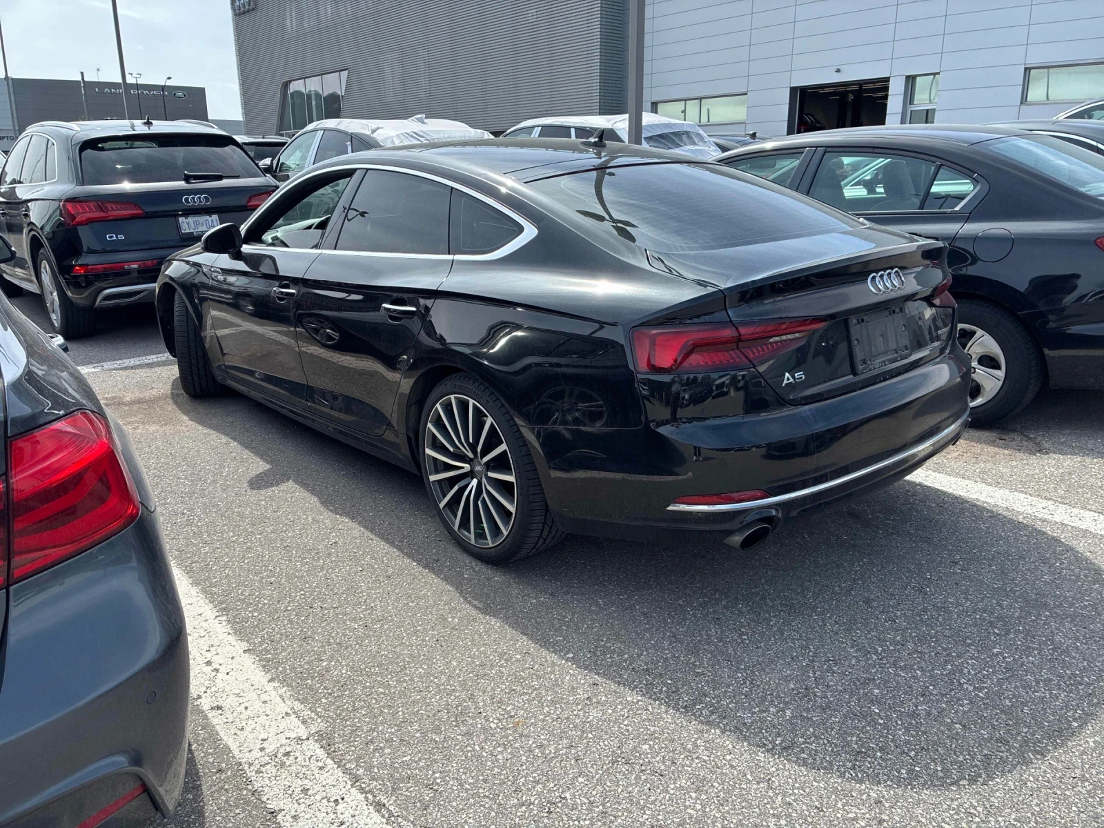 Audi A5 TECHNIK * 360 * ПАНОРАМА * ПОДГРЕВ * , снимка 4 - Автомобили и джипове - 54656288