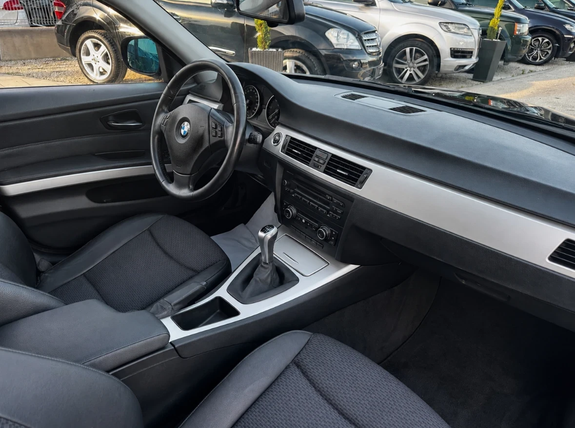 BMW 320, снимка 12 - Автомобили и джипове - 54820410
