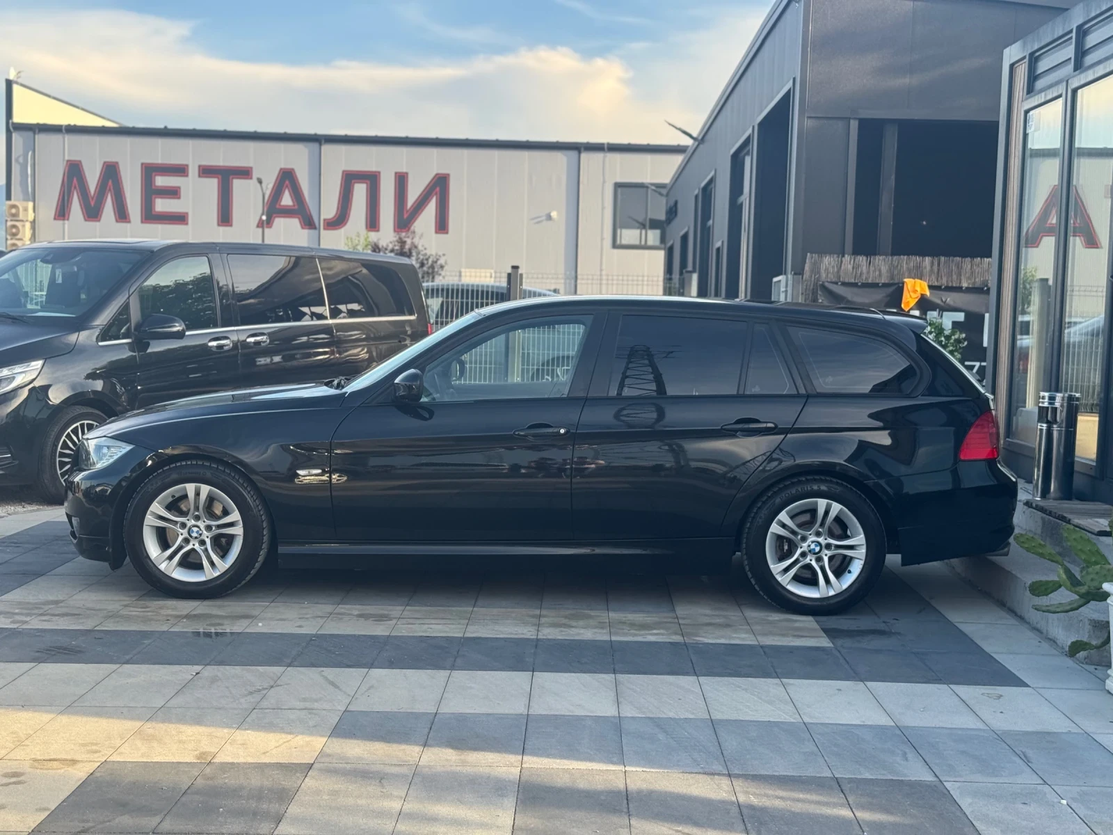 BMW 320, снимка 5 - Автомобили и джипове - 54820410