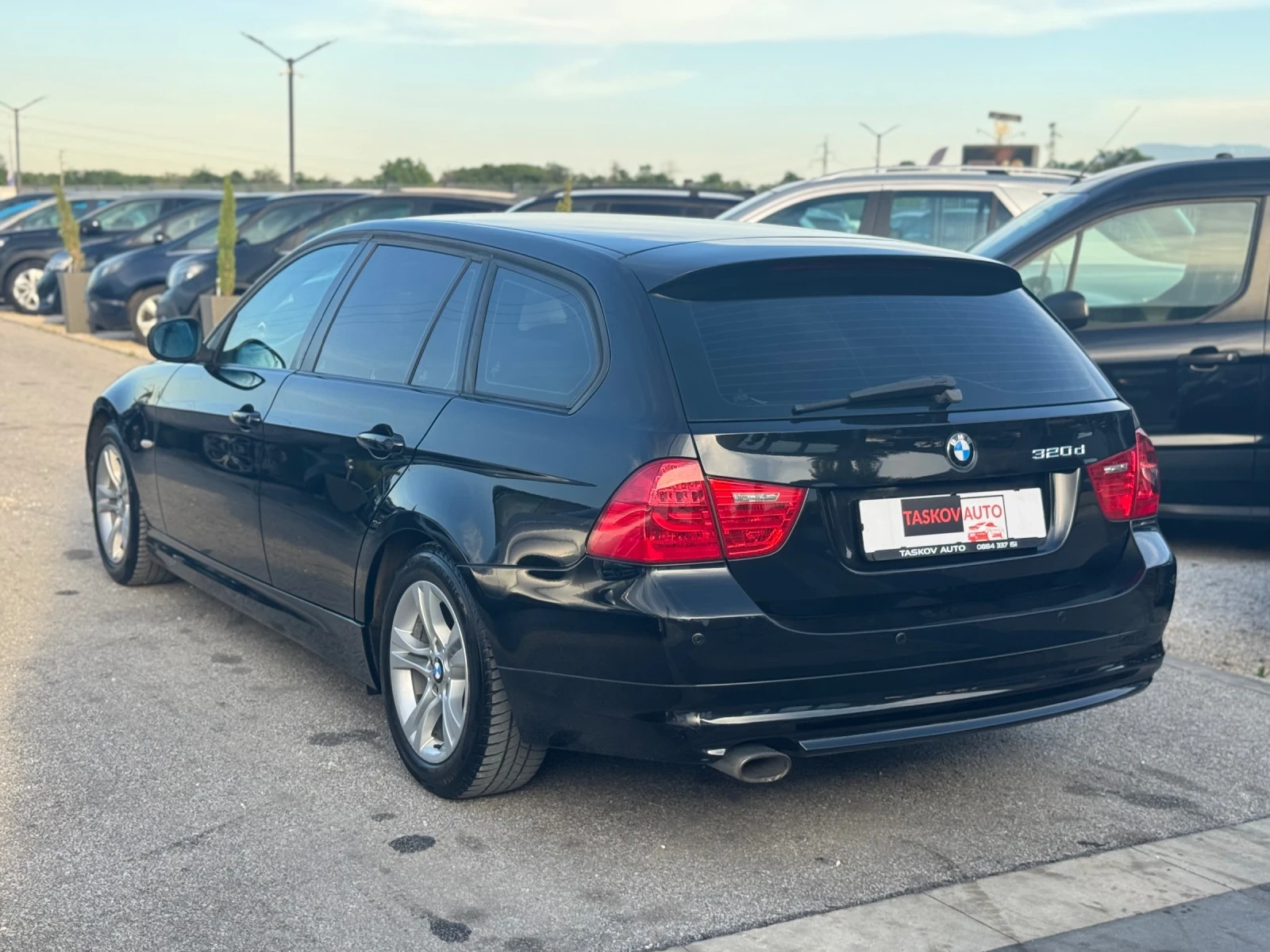 BMW 320, снимка 9 - Автомобили и джипове - 54820410