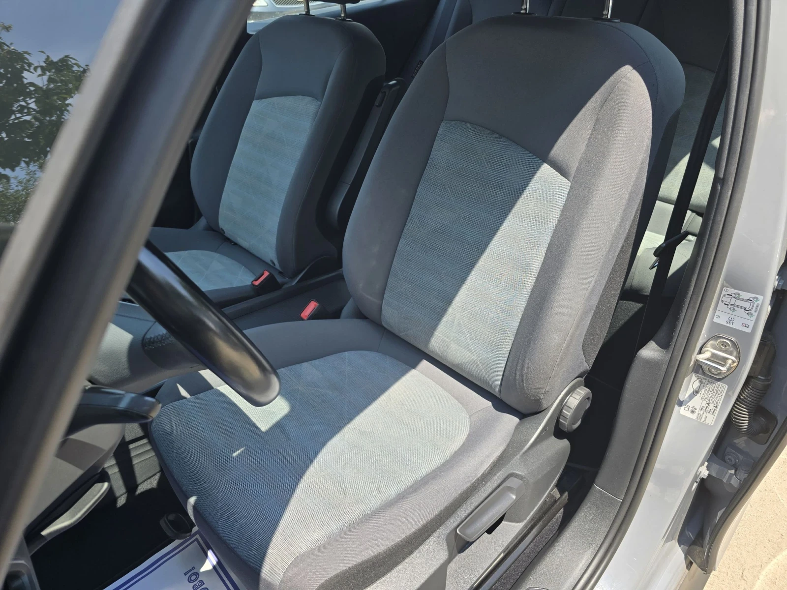 VW ID.3 PRO 150KW 62KWH 94%SOH Гаранция Лизинг, снимка 11 - Автомобили и джипове - 55010758