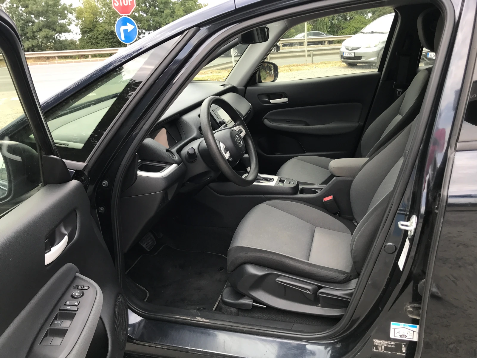 Honda Jazz 1, 5 e-HEV, снимка 13 - Автомобили и джипове - 55822814