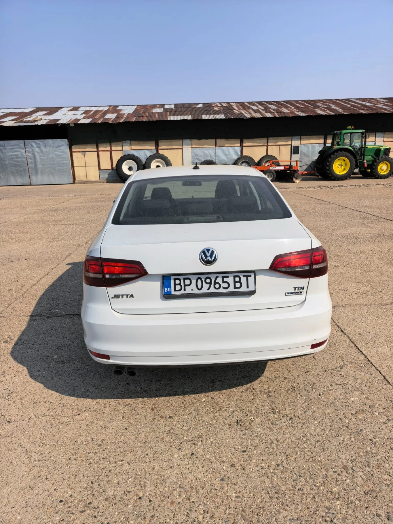 VW Jetta 2.0 TDI, снимка 4 - Автомобили и джипове - 56022747