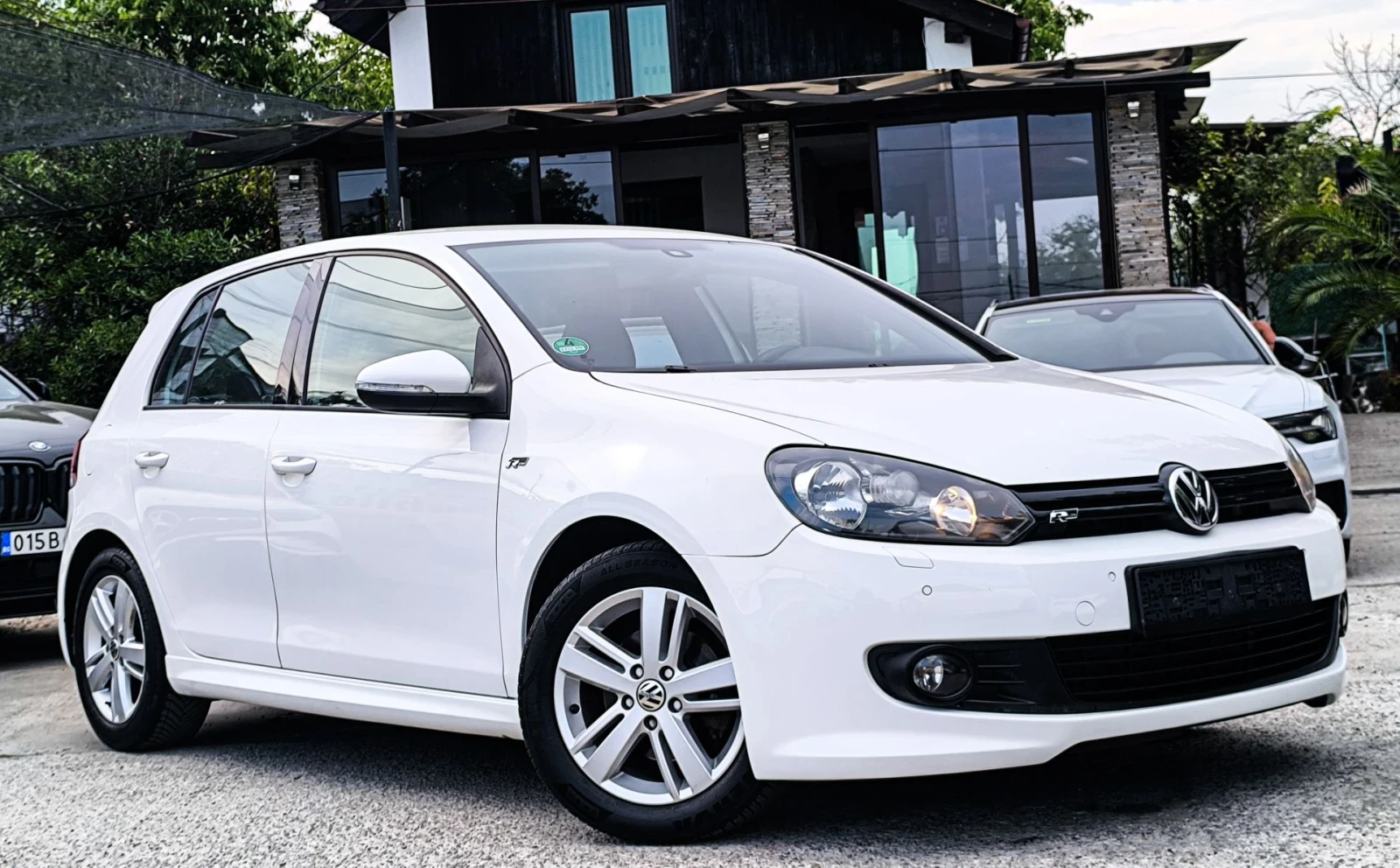 VW Golf 1.6TDI 3 X R-LINE ТОП ТОП ТОП, снимка 3 - Автомобили и джипове - 56041404