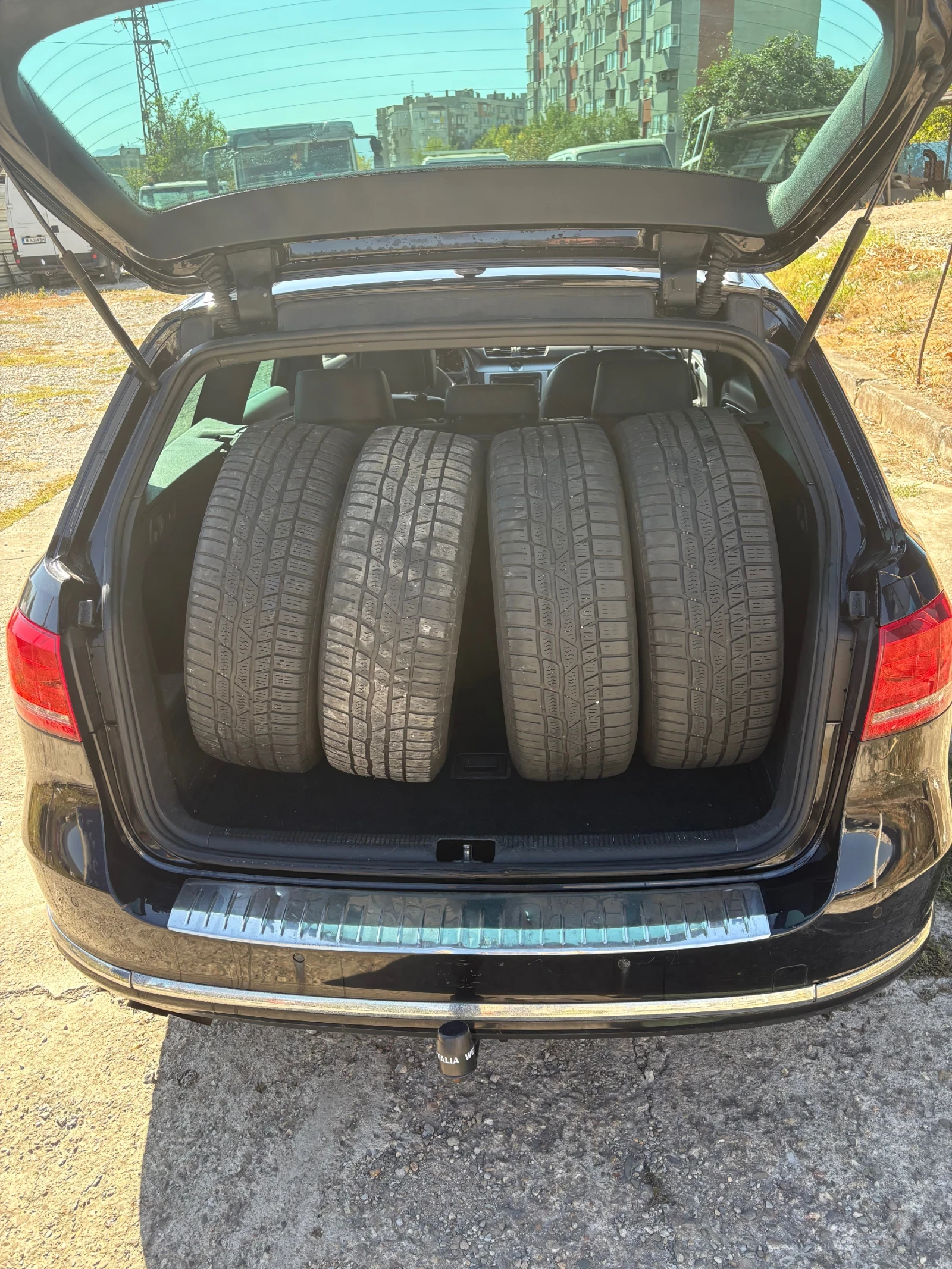 VW Passat, снимка 14 - Автомобили и джипове - 56357604