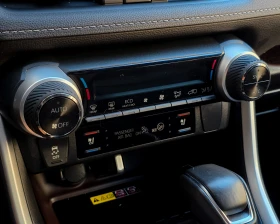 Toyota Rav4 2.5 HYBRID LIMITED AWD   FULL EXTRAS, снимка 12