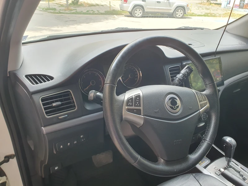 SsangYong Korando D2.0T, снимка 9 - Автомобили и джипове - 47180880