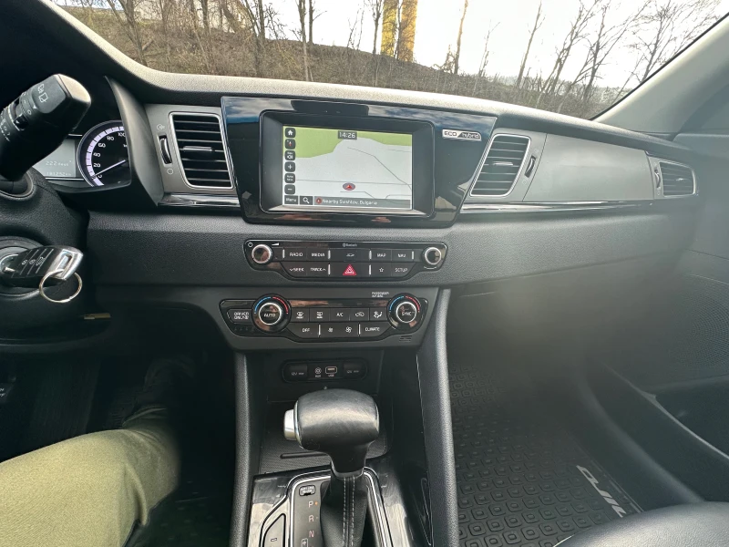 Kia Niro 1.6BENZIN* HYBRID* TOP* AVTOMAT* EVRO6, снимка 14 - Автомобили и джипове - 48418214